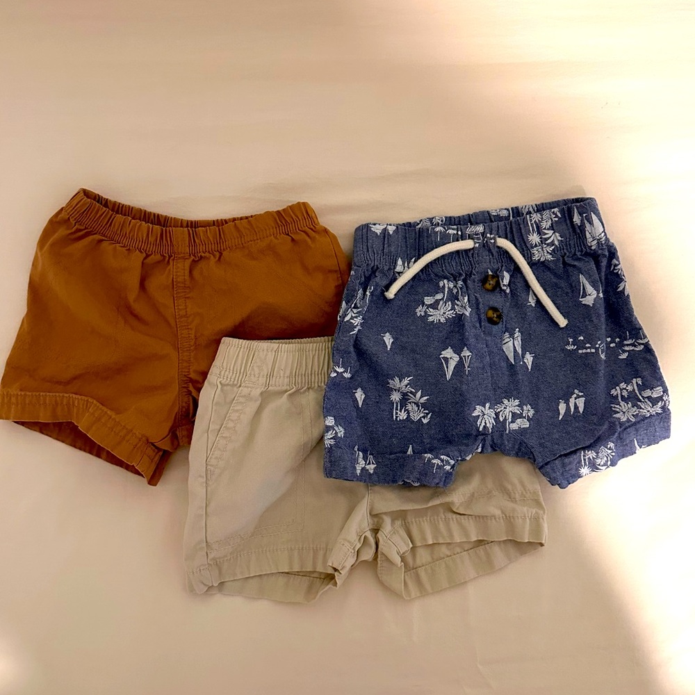 Bundle of 3 shorts 6m